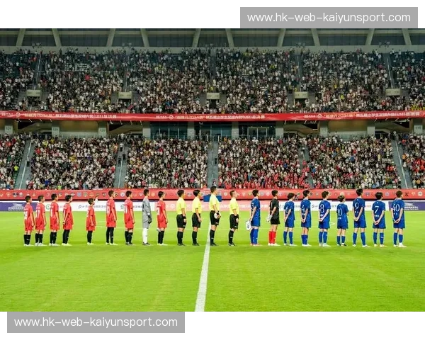 巅峰对决：当巴黎的星光遭遇雷恩的“逆袭基因”，谁才是法兰西真正的绿茵主宰？